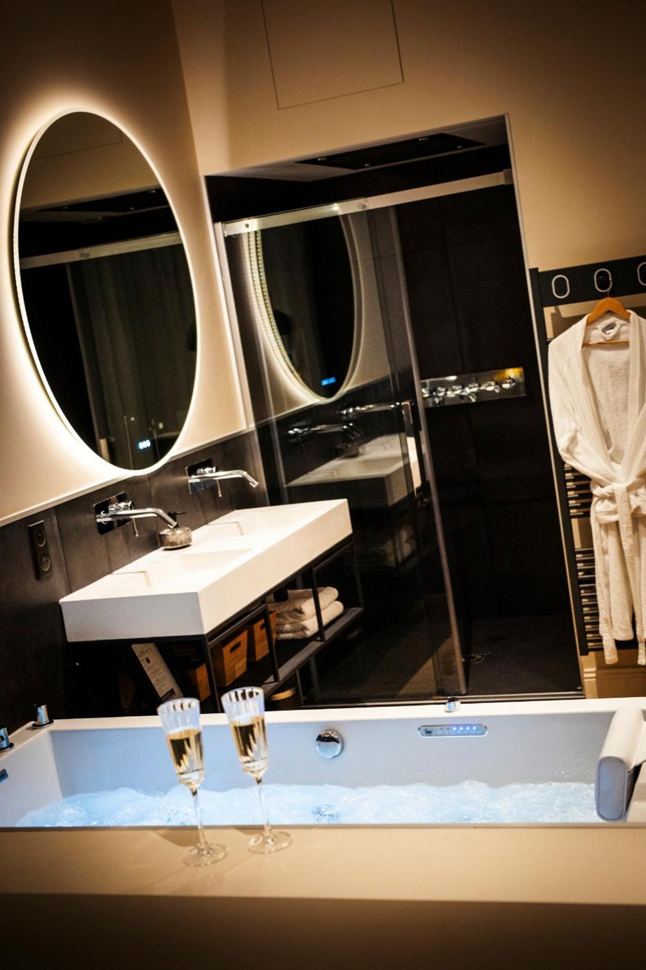 Hedone Suite De Luxe Et Spa Privatif Nancy Eksteriør billede